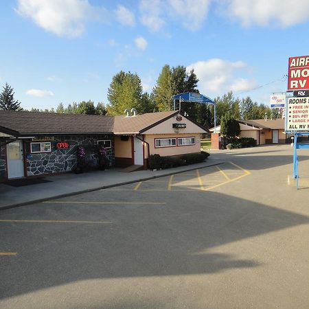 Airport Inn Quesnel Exterior foto